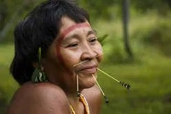 Freitas_Indigenous_women